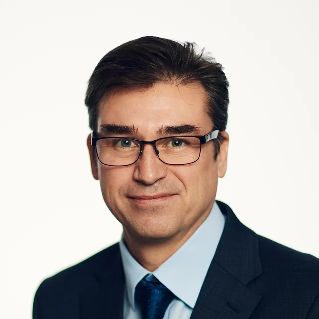 Dr Murray Gardner